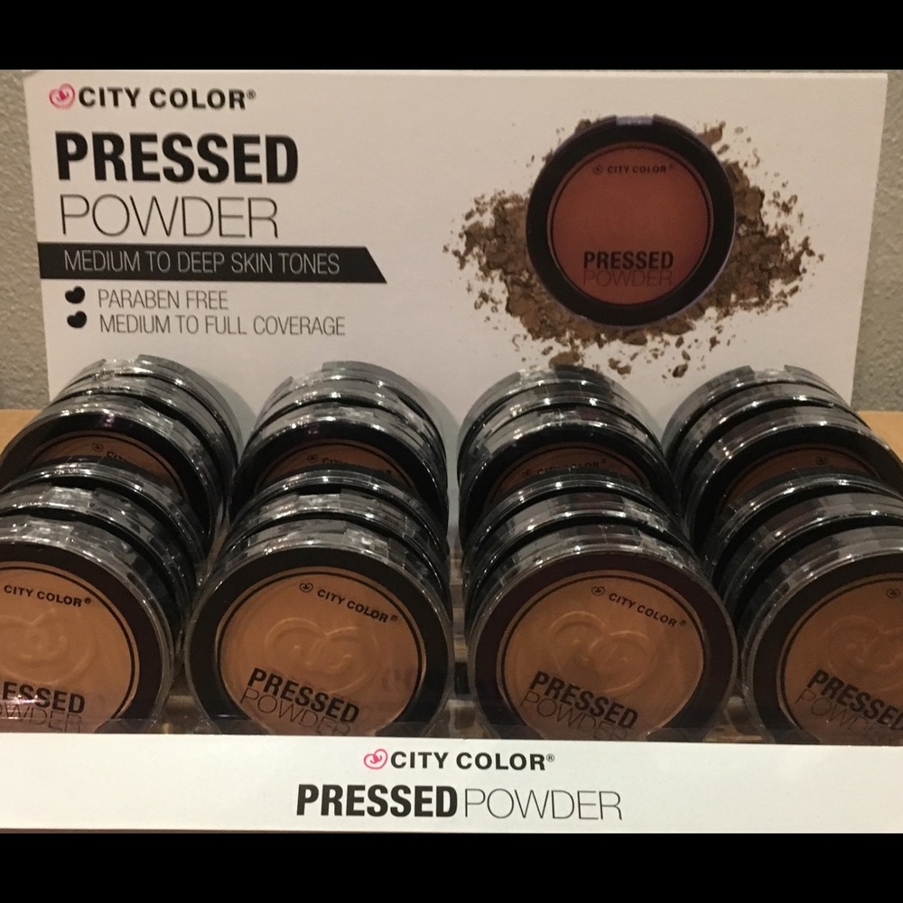NWT Sand pressed powder